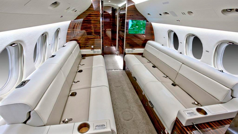 volo privato sul Dassault Falcon 7X